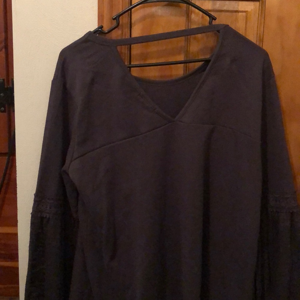 Sweater - Picture 2 of 4